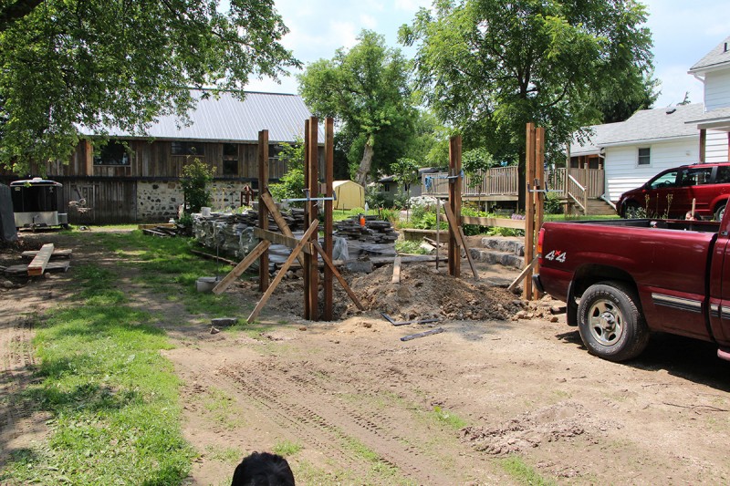 Pergola posts up